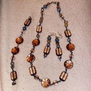 vintage beaded necklace in black/silvertone metal necklace/earrings/bracelet set